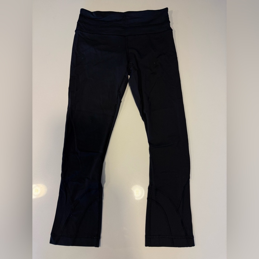 Black Lululemon Capri Leggings